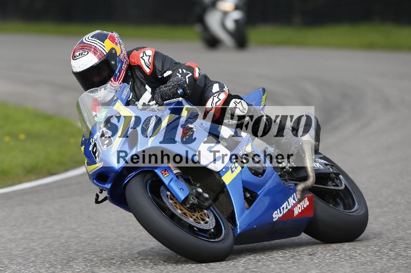 Archiv-2025/53 16.09.2025 Track Day Domi Aegerter ADR/Gruppe gruen/86